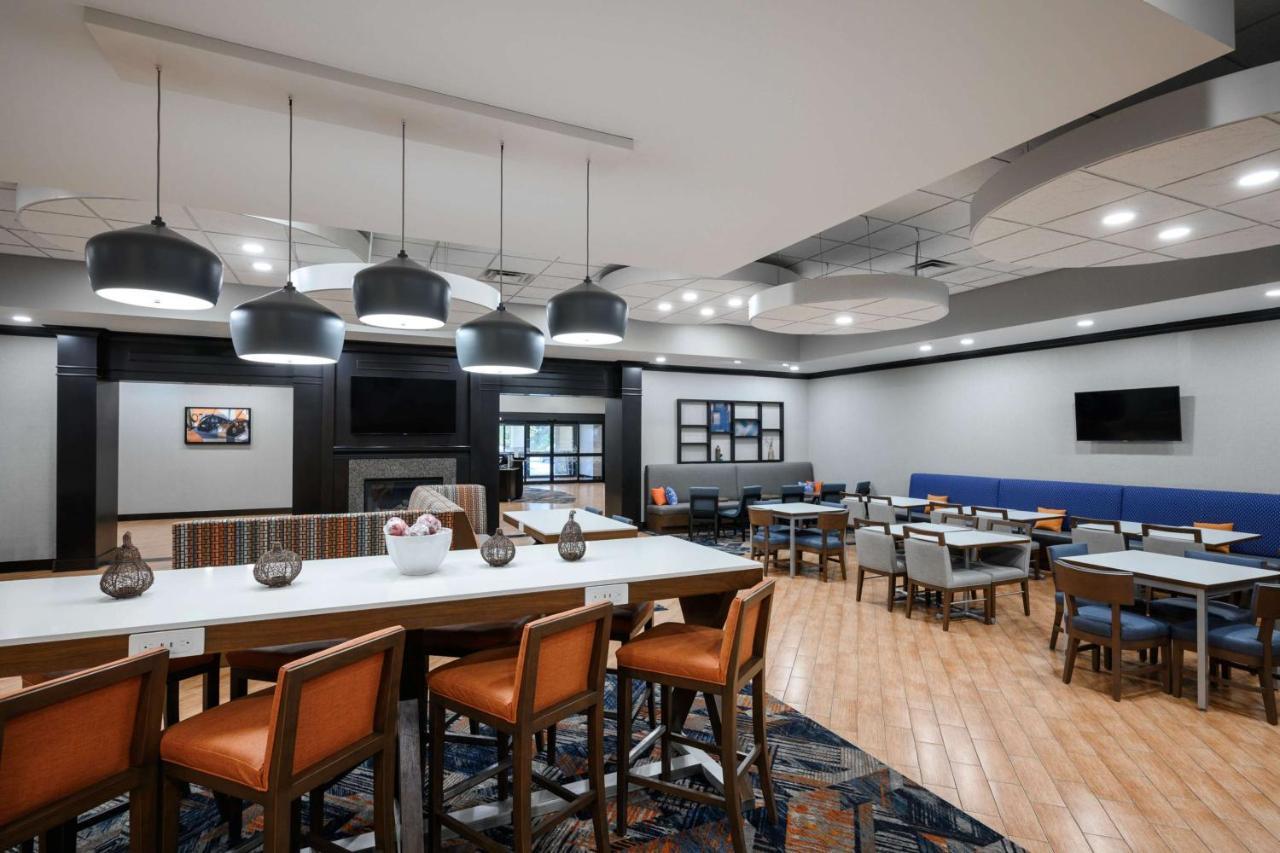 Hampton Inn Evansville Airport Exterior foto